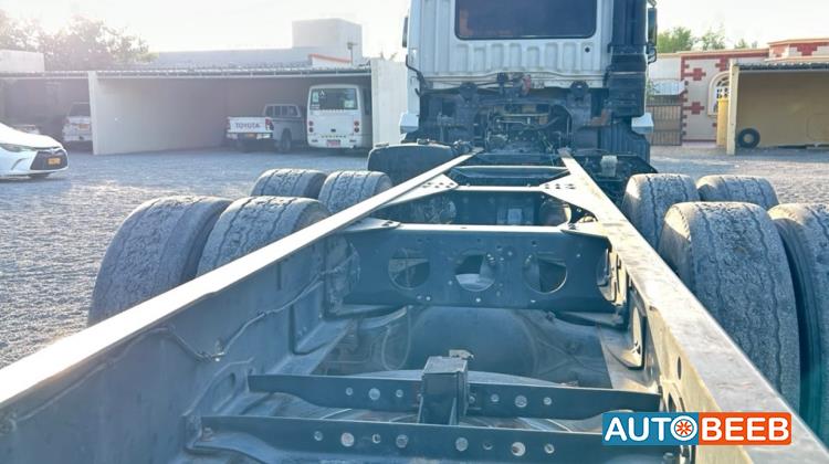 راس تريلا ميتسوبيشي 2014