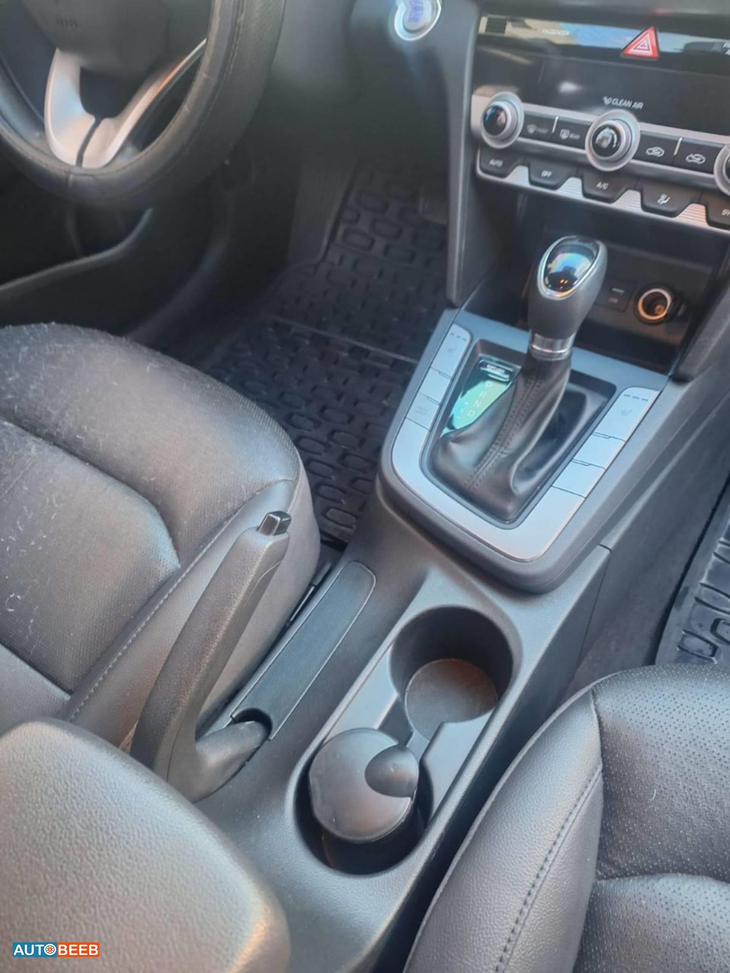 هيونداي افانتي 2019