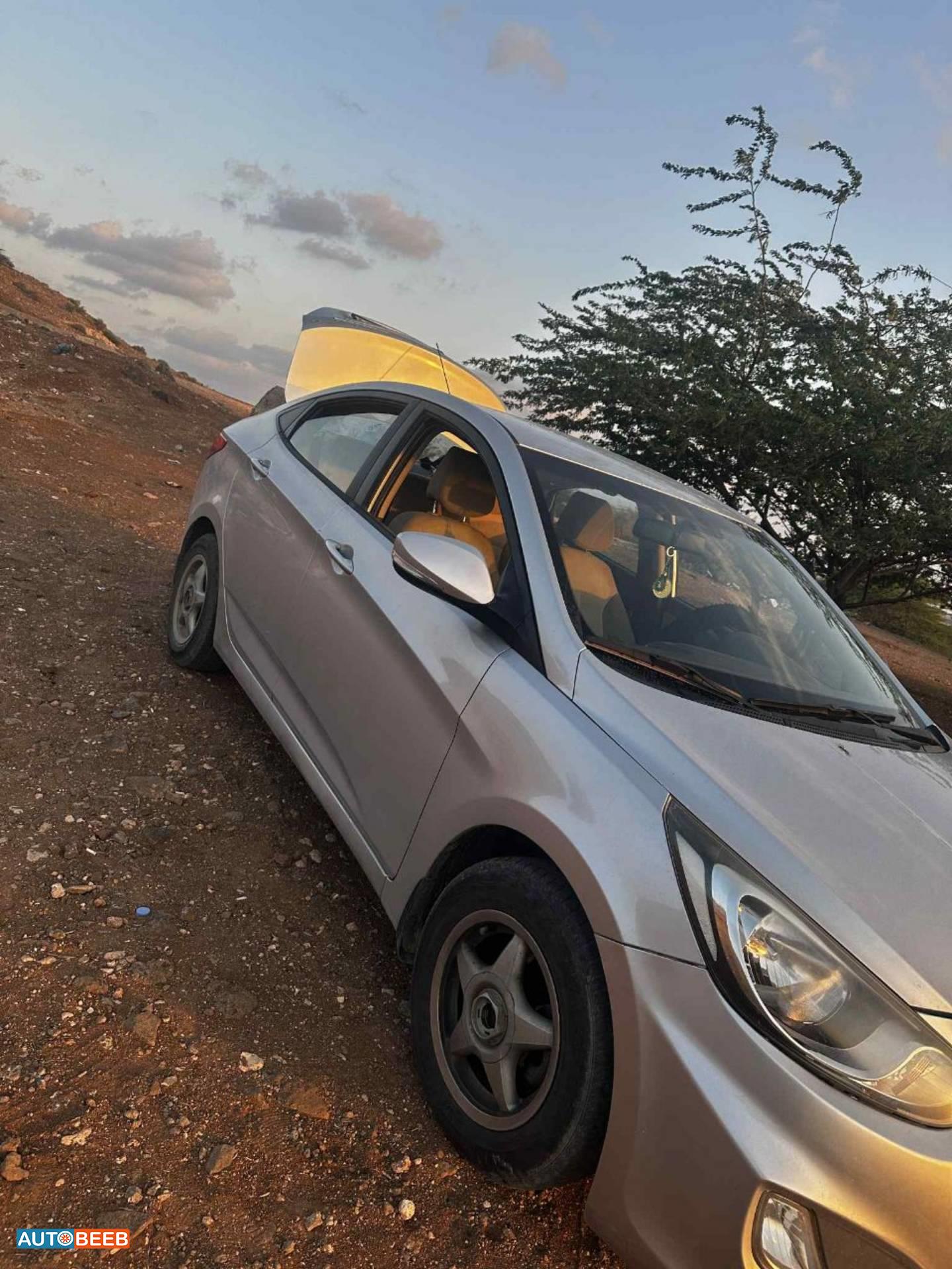 هيونداي اكسنت 2015