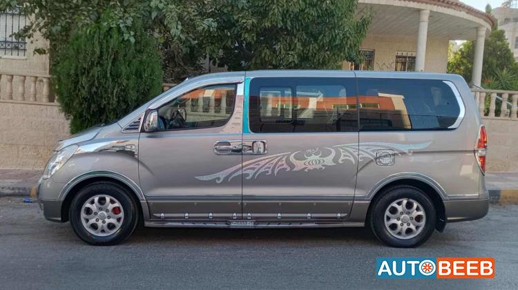 ميني باص هيونداي 2014