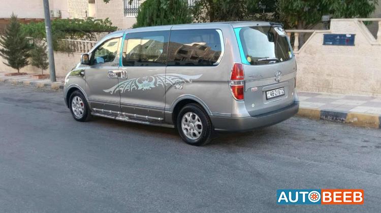 ميني باص هيونداي 2014