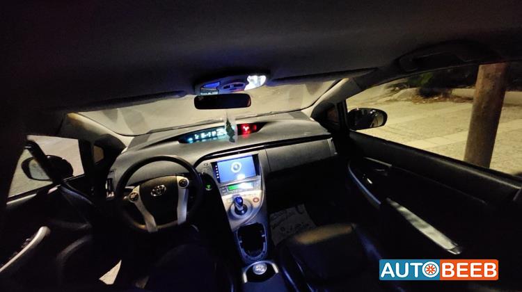 تويوتا بريوس 2010