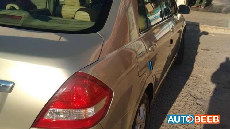 Nissan Tiida 2007