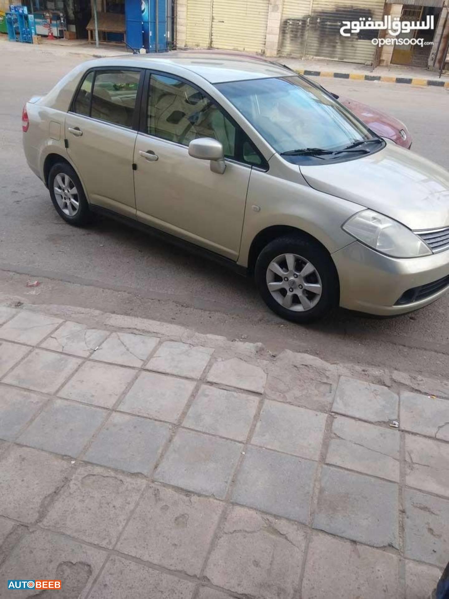 Nissan Tiida 2007