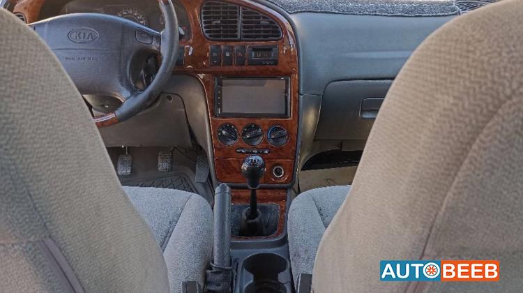 كيا سبكترا 2002