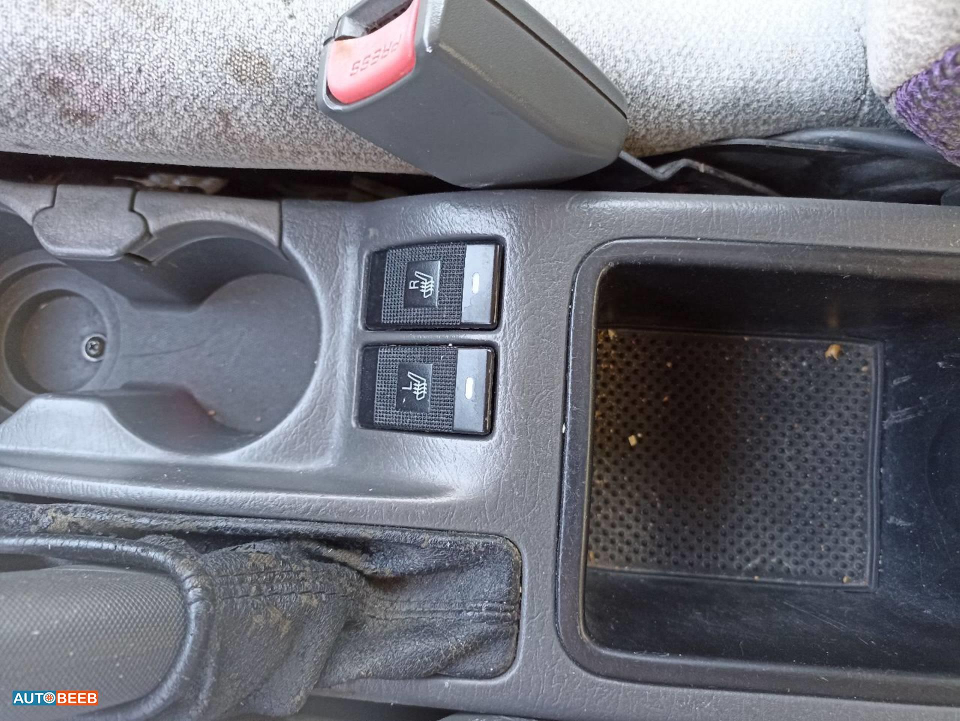 كيا سبكترا 2002