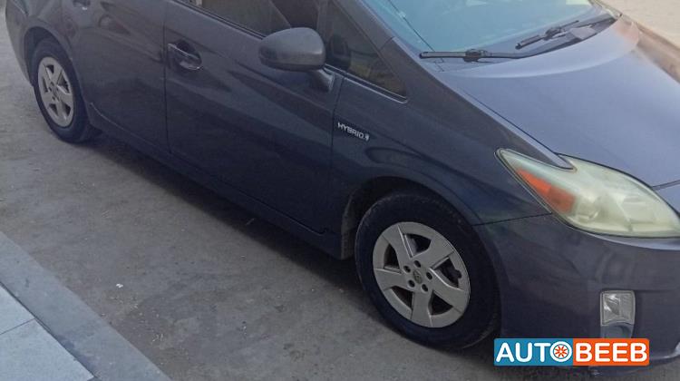 تويوتا بريوس 2010