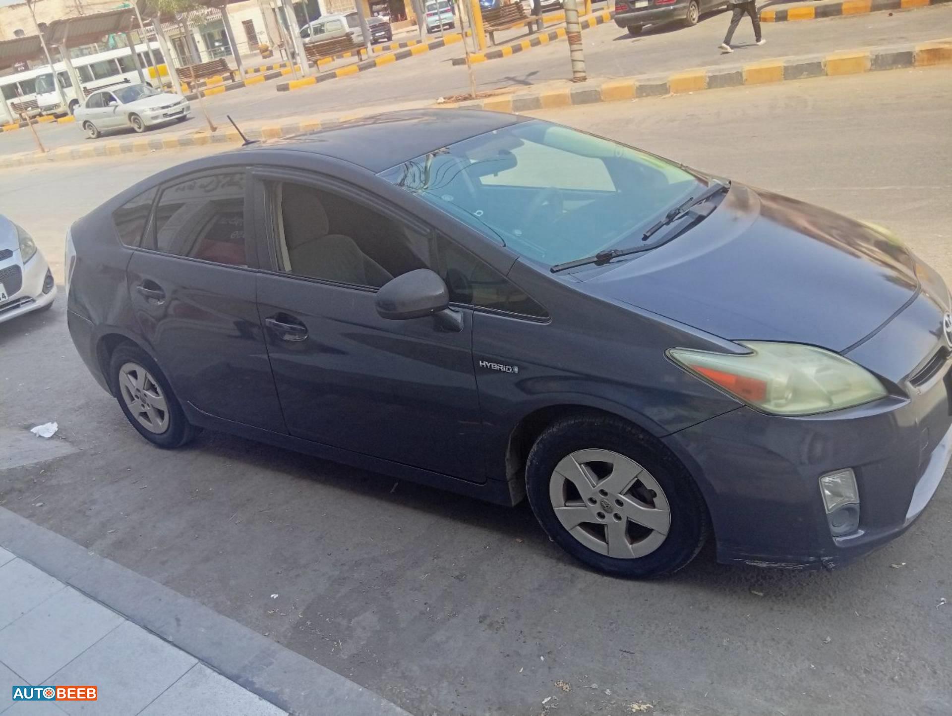 تويوتا بريوس 2010