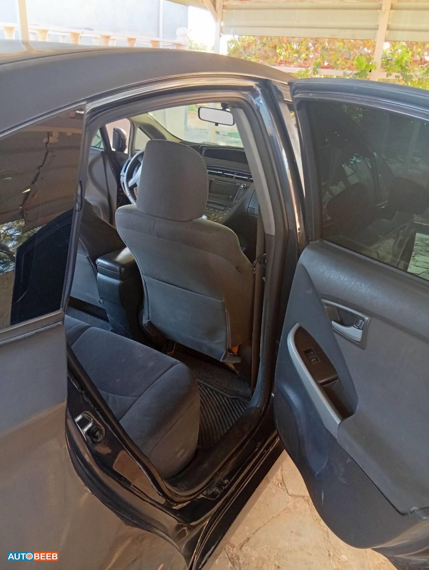 تويوتا بريوس 2010