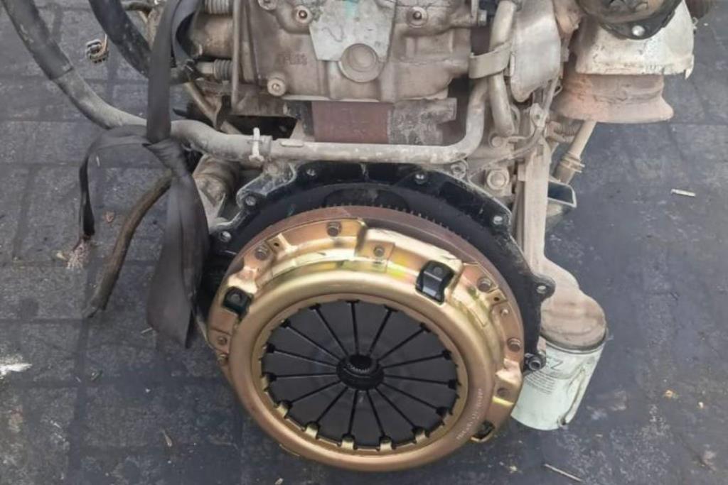 Engine Full Engine Mitsubishi L200