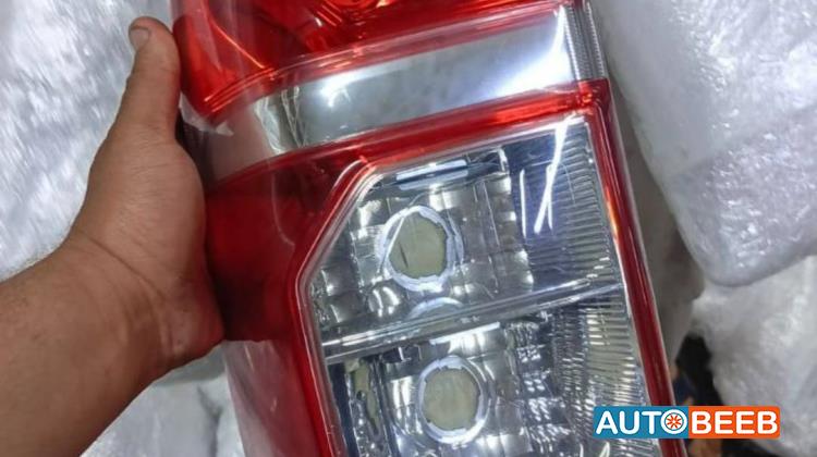 ضوء نيسان 2011 