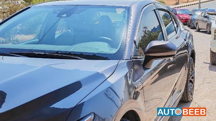 تويوتا كامري 2019