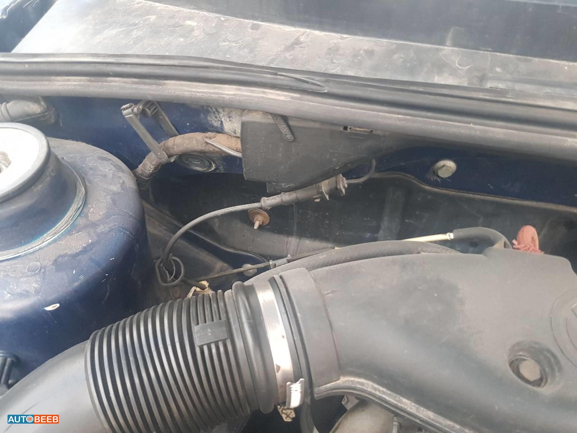 فولكس فاجن جولف MK 1993