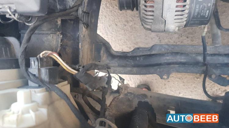 فولكس فاجن جولف MK 1993