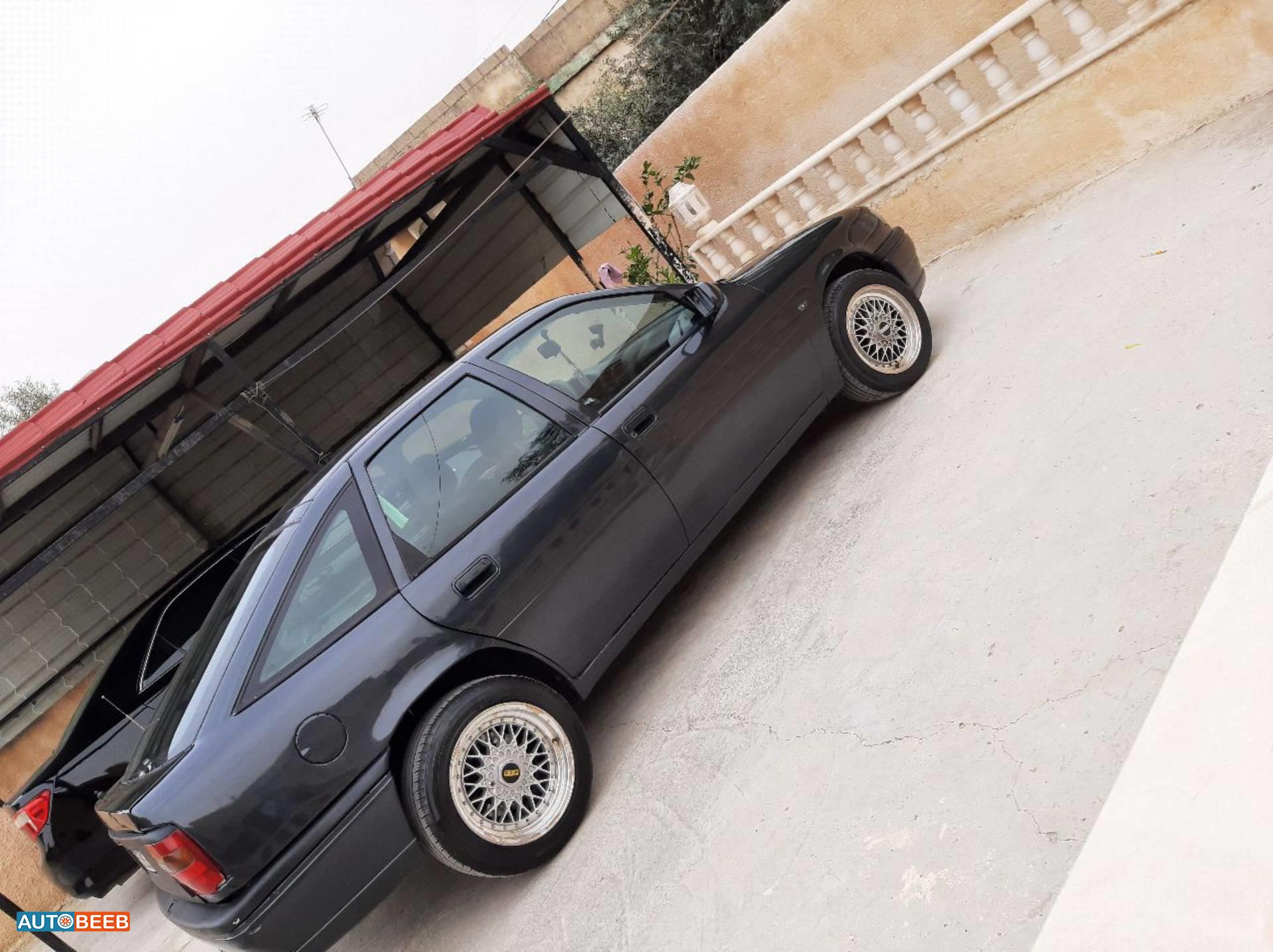 اوبل فيكترا 1994