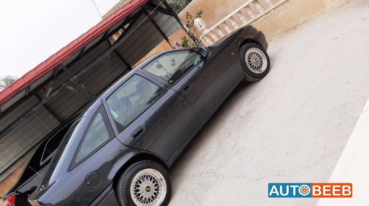 اوبل فيكترا 1994