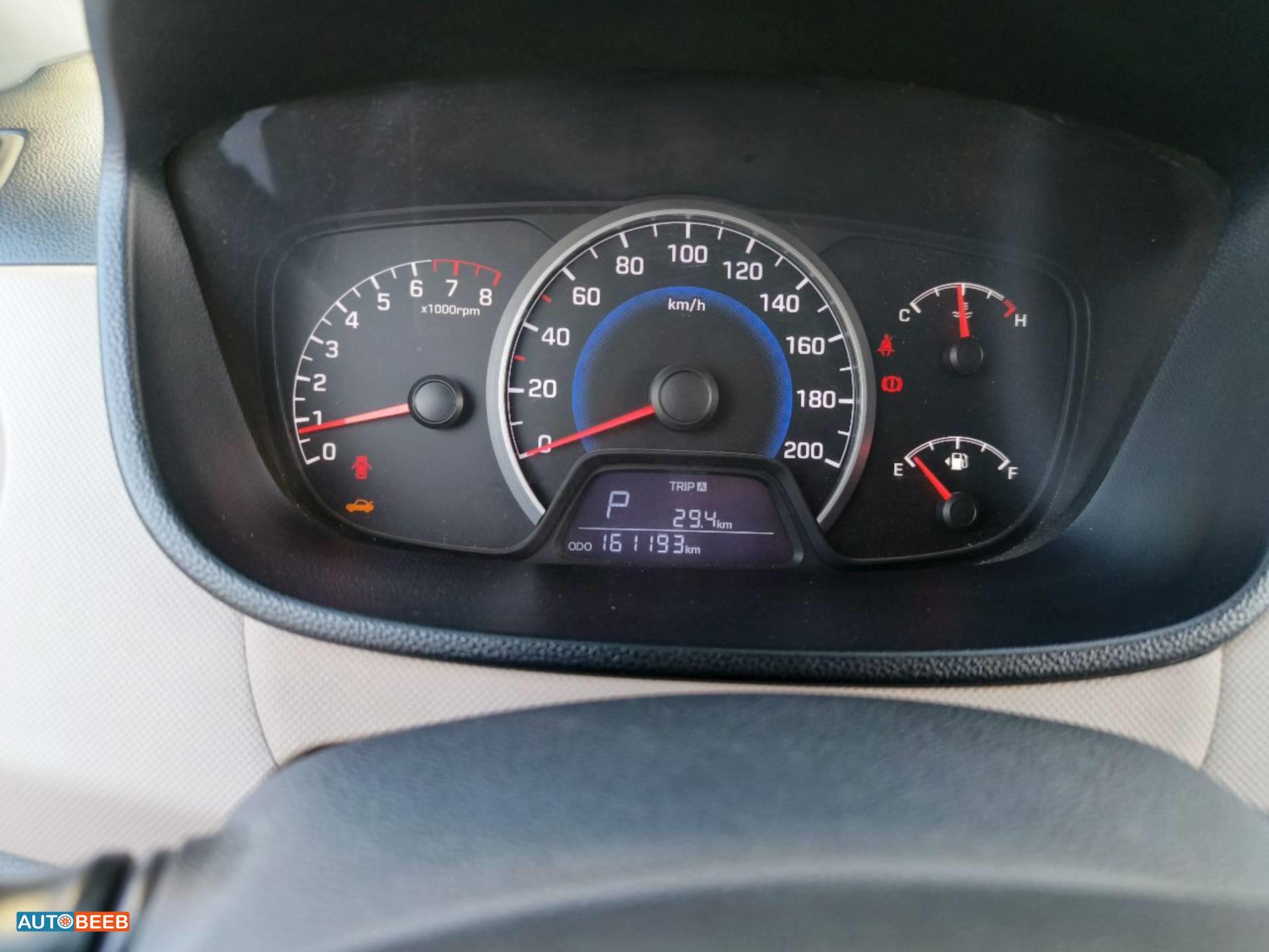 هيونداي i10 2015