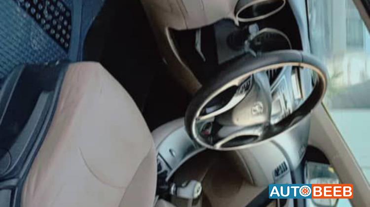 Hyundai Elantra 2016