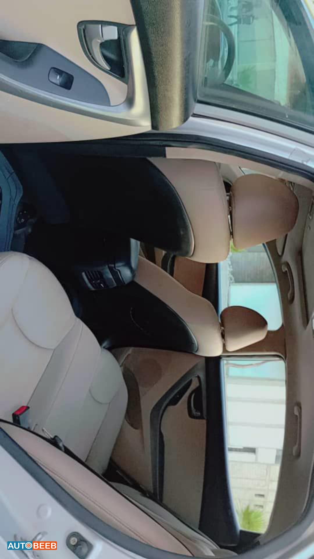 Hyundai Elantra 2016