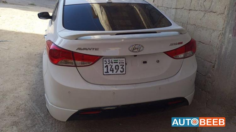 Hyundai Avante 2011