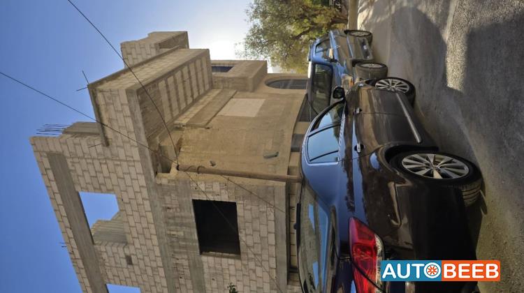 تويوتا افالون 2011