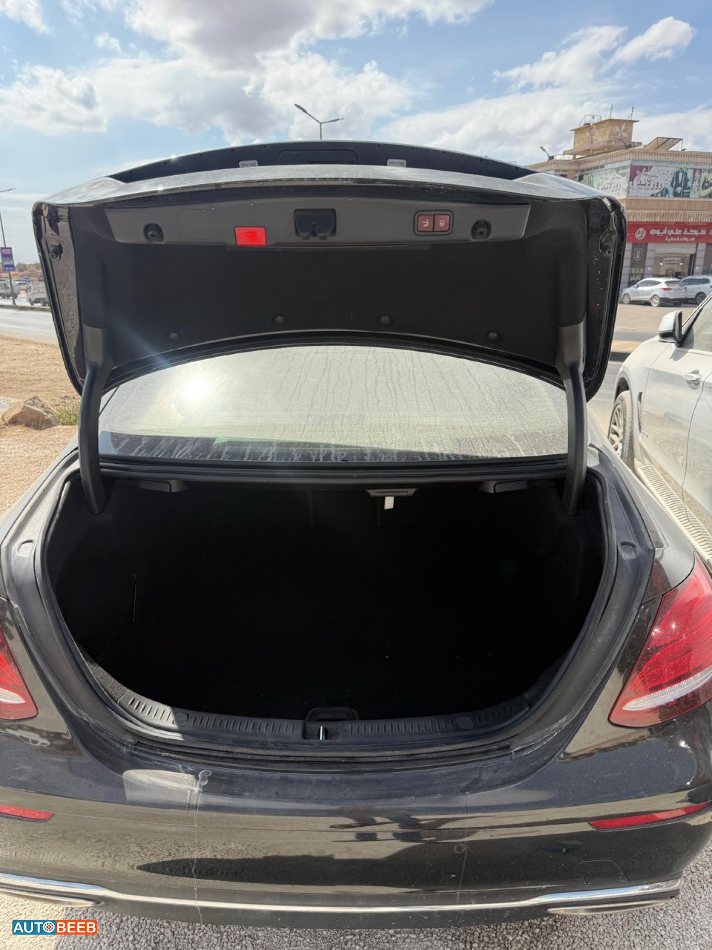 مرسيدس بنز E300 2019