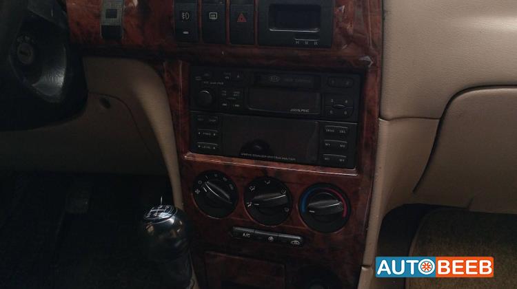 كيا سبكترا 2000