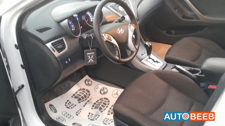 هيونداي افانتي 2011