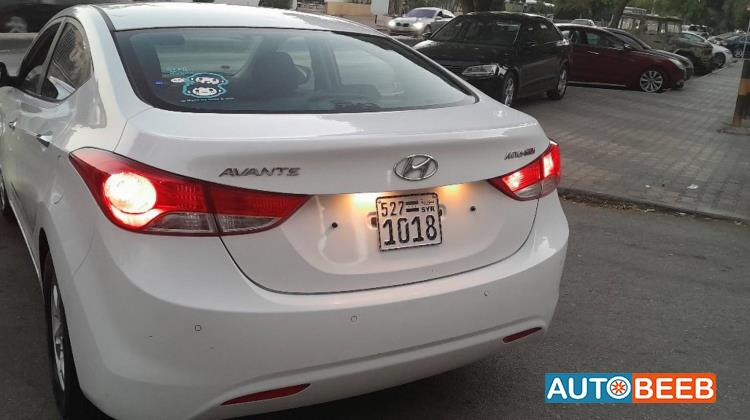 هيونداي افانتي 2011