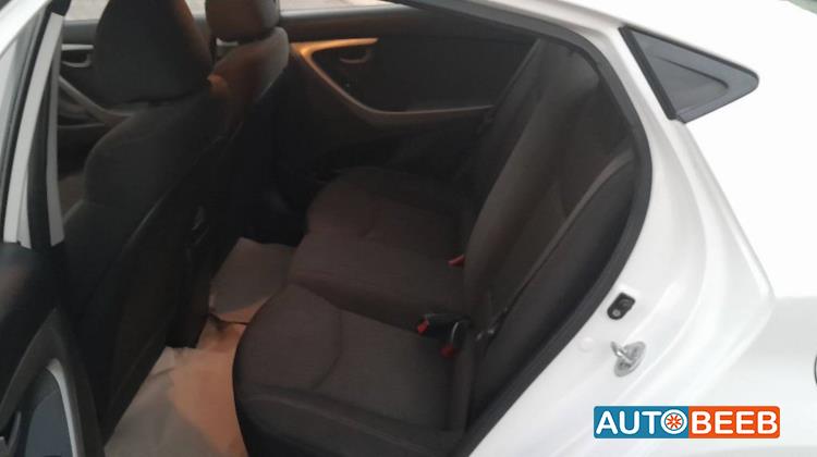 هيونداي افانتي 2011