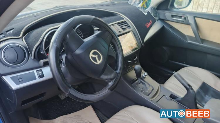 Mazda 3 2012