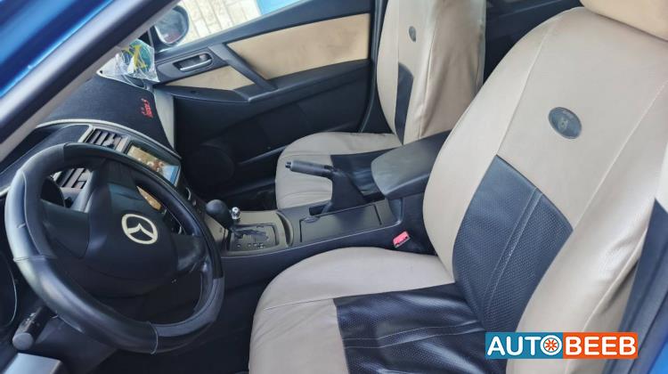 Mazda 3 2012