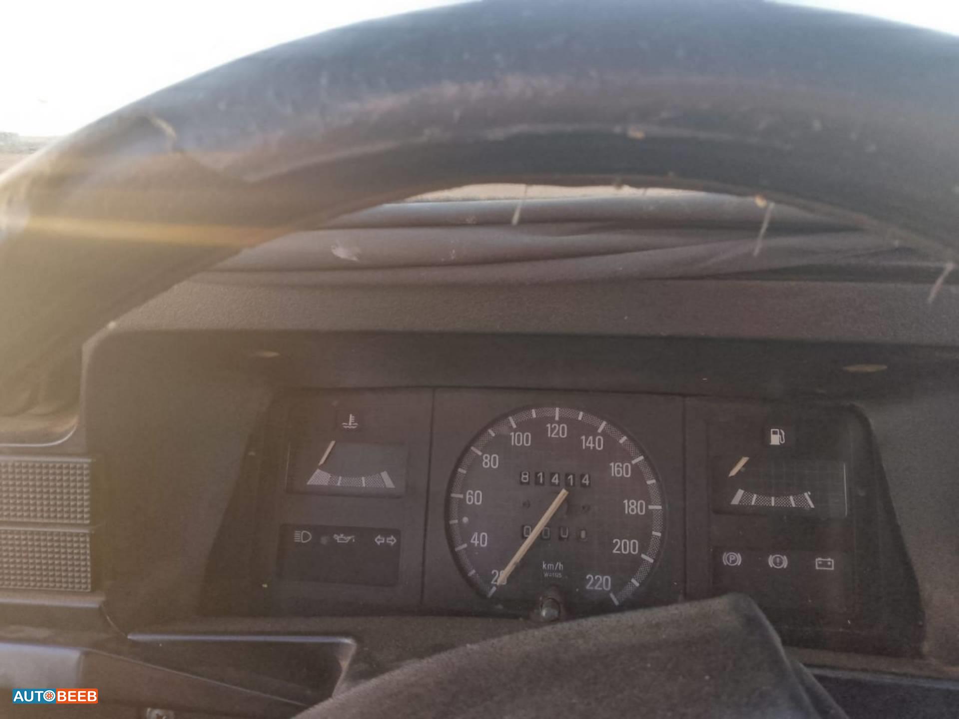 اوبل كاديت 1988