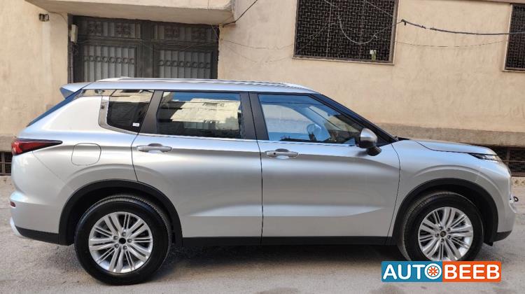 ميتسوبيشي اوتلاندر 2025