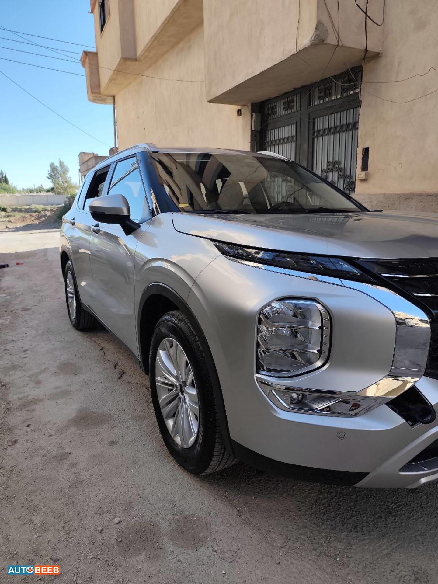 ميتسوبيشي اوتلاندر 2025