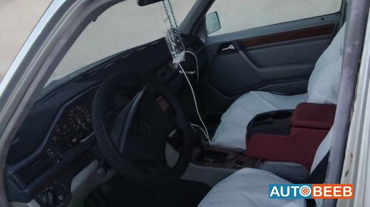 مرسيدس بنز E200 1995