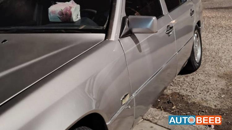 مرسيدس بنز E200 1995