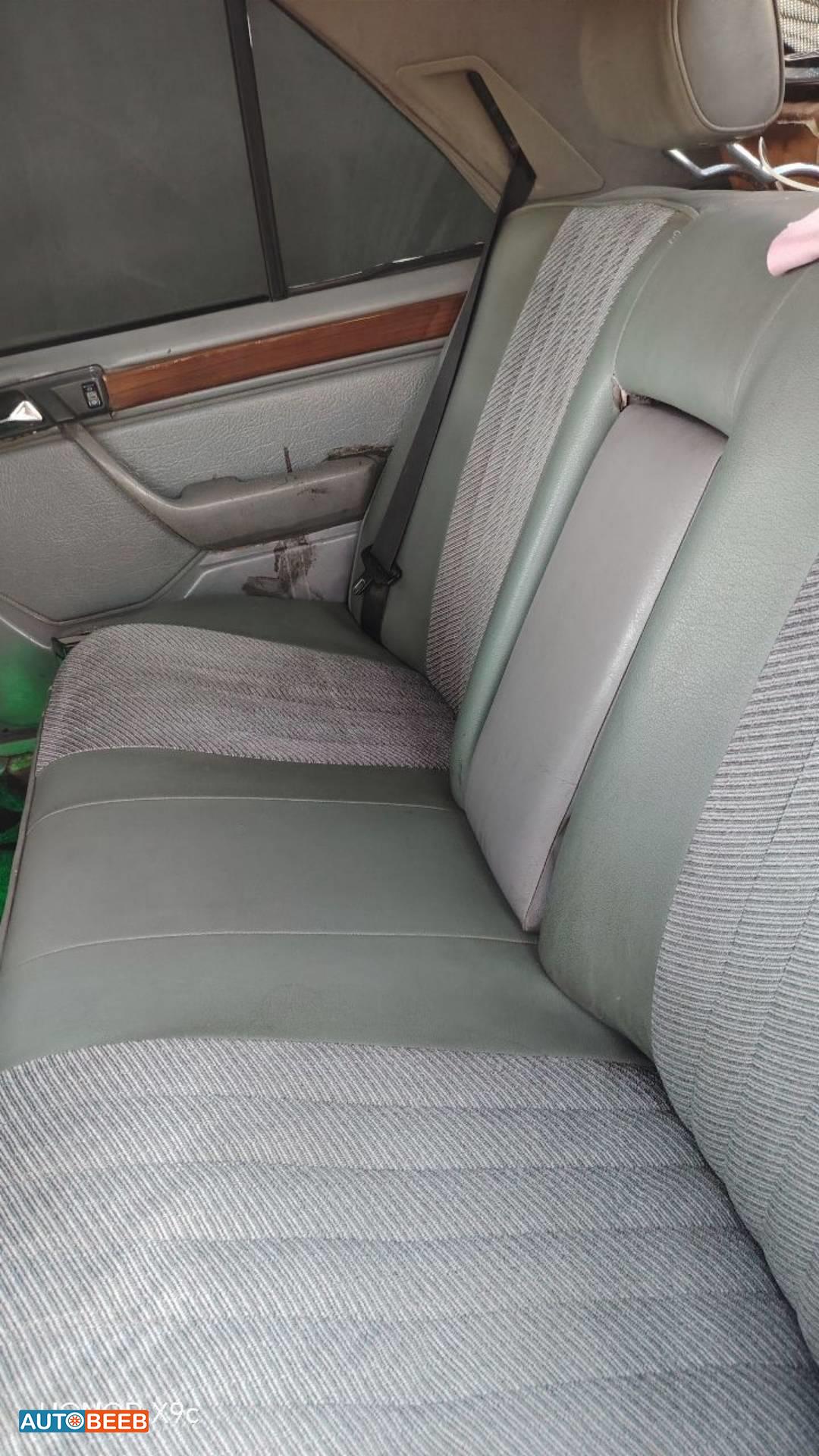 مرسيدس بنز E200 1995