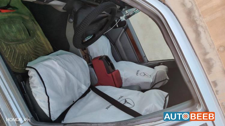 مرسيدس بنز E200 1995