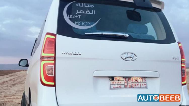 Minibus Hyundai 2019