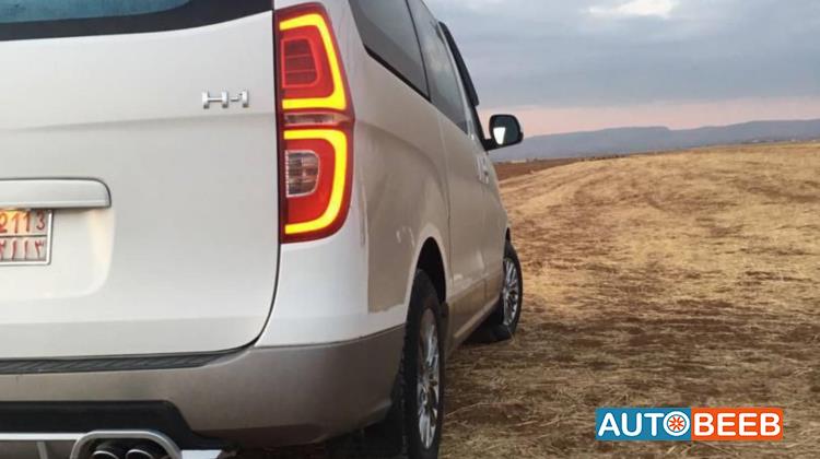 Minibus Hyundai 2019