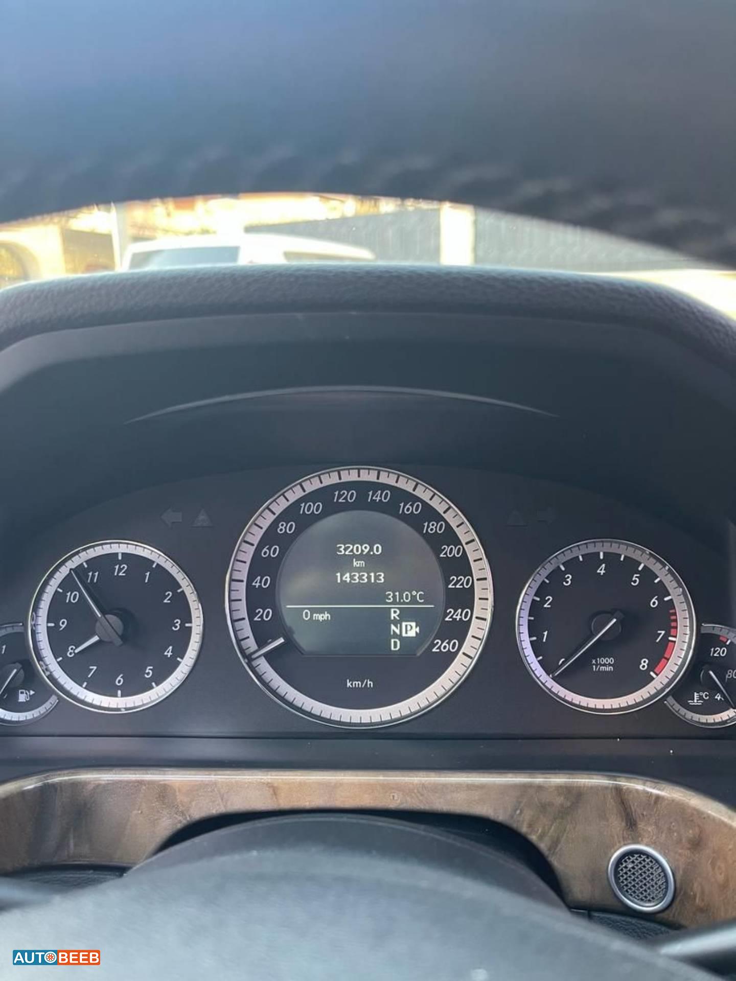 Mercedes Benz E300 2011