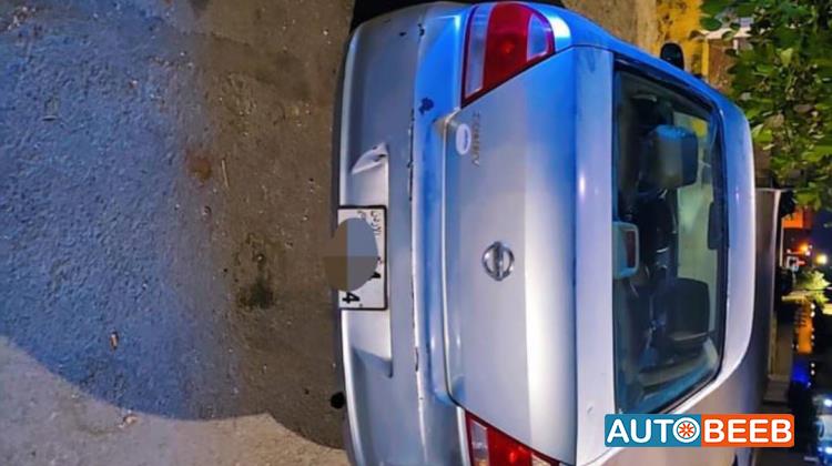 نيسان صني 2010