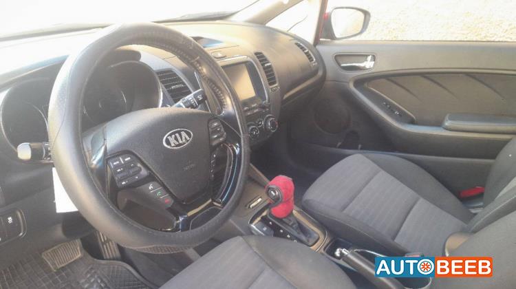 كيا فورتي 2017