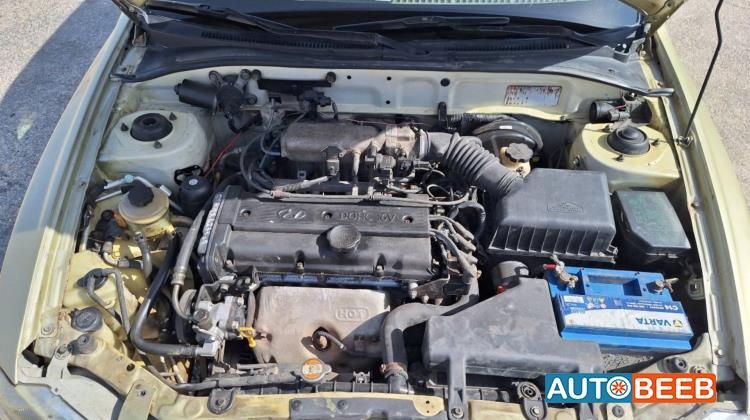 هيونداي فيرنا 1999