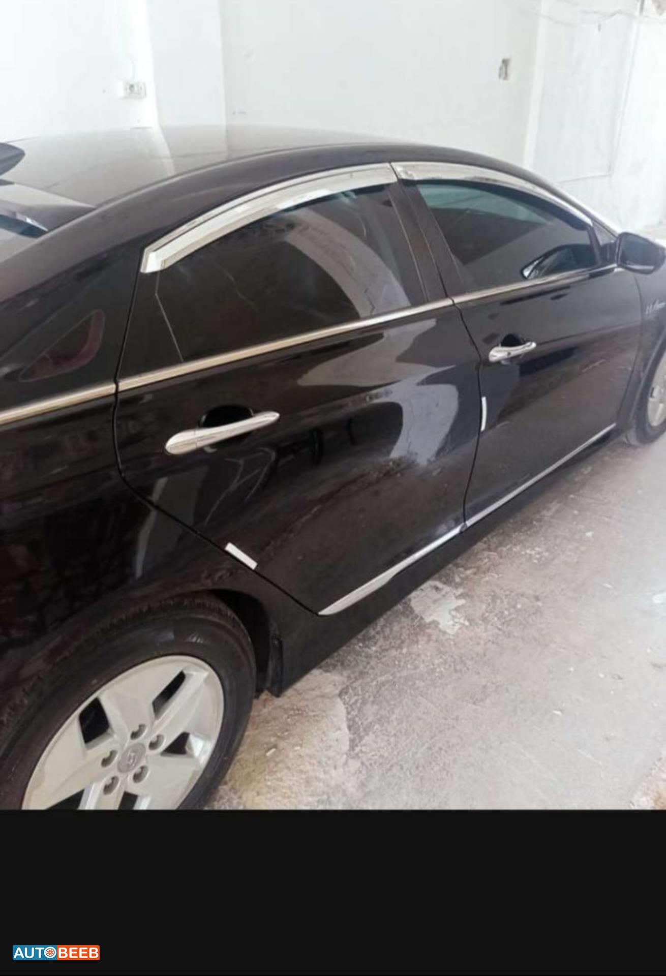 هيونداي سوناتا 2012