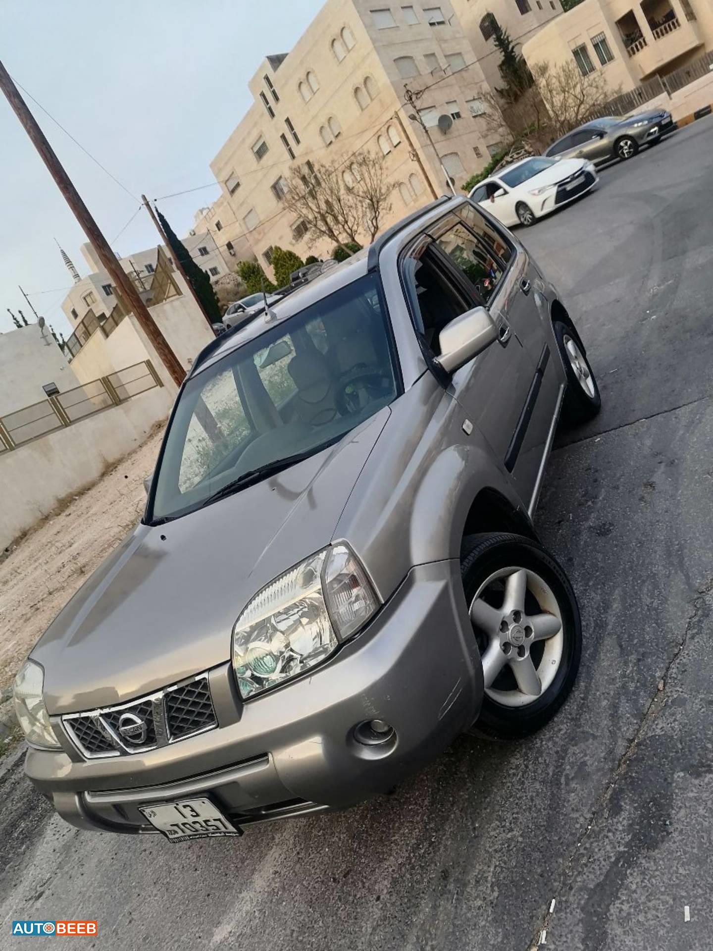 نيسان X-تريل 2005