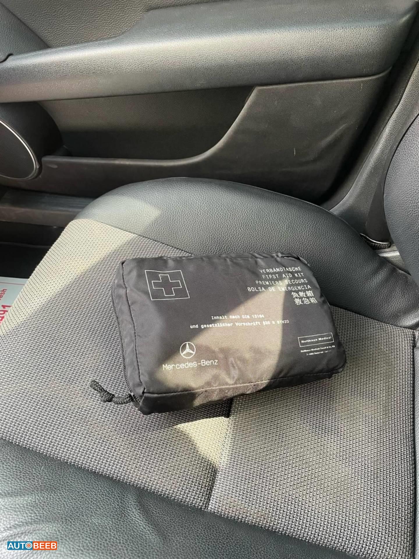 Mercedes Benz C200 2013