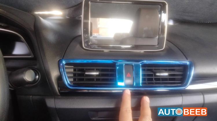 Cabin  Dashboard Mazda 3