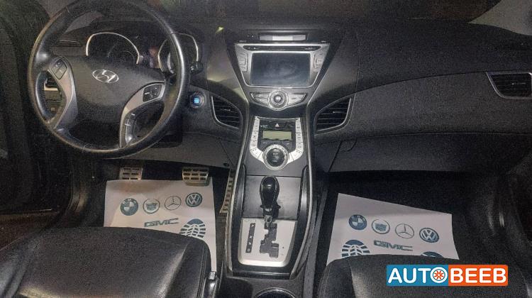 هيونداي النترا 2011